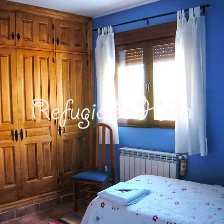 Holiday home Refugio De Heda